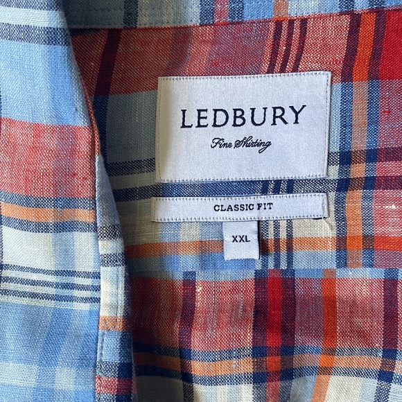 Ledbury fine shirting XXL classic fit button down dress shirt. - Picture 3 of 5
